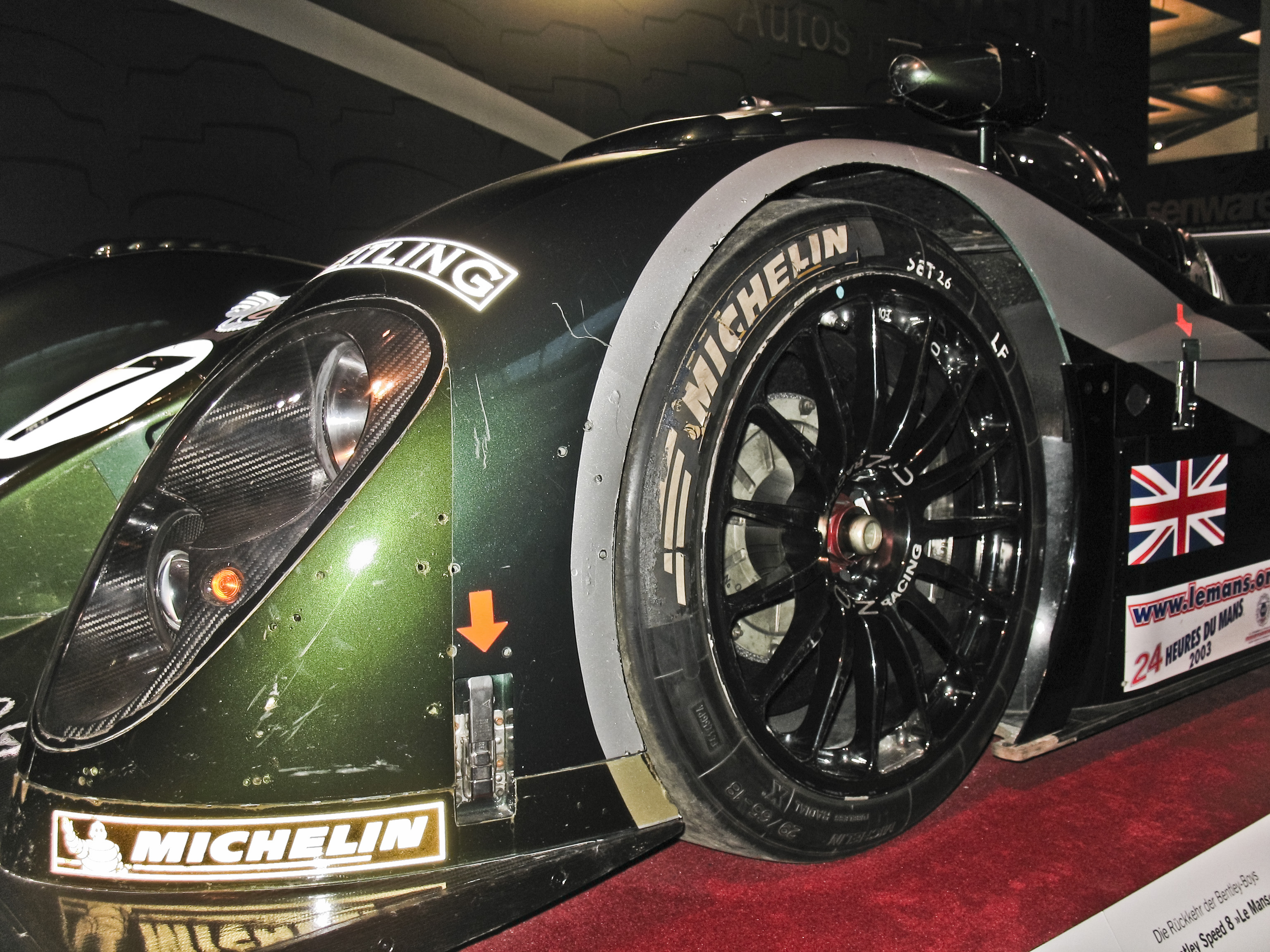 Bentley Speed 8 front suspension closeup